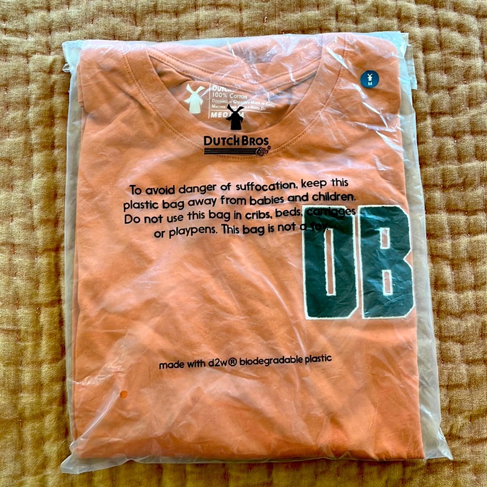 *BRAND NEW* DUTCH BROS LONG SLEEVE T-SHIRT